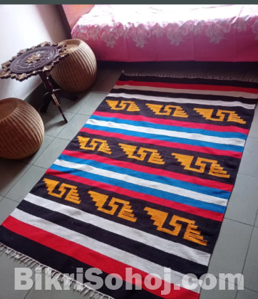আকর্ষণীয় শতরঞ্জি
